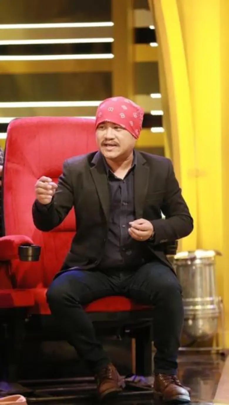 ทีวีไกด์: รายการ “The Red Carpet สมรภูมิพรมแดง” “นิยามรักดีเด่น”