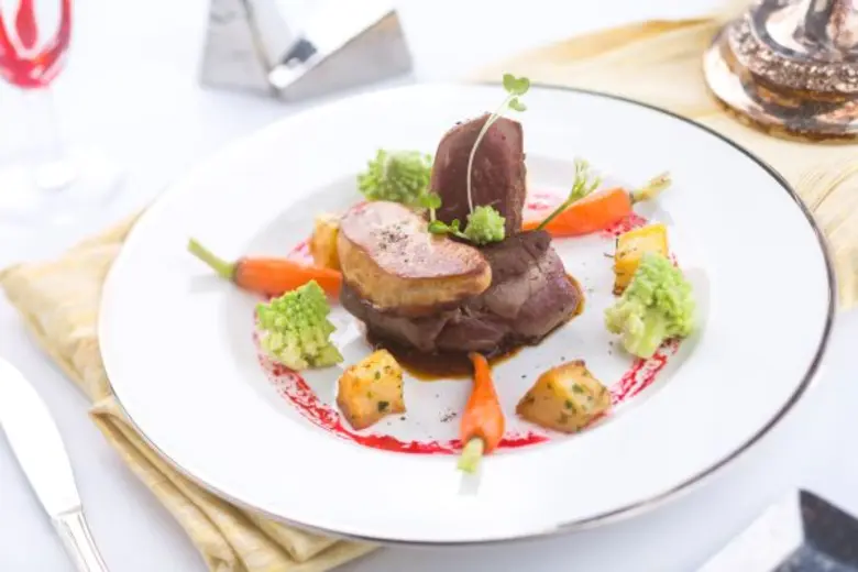 ห้องอาหารอิตาเลี่ยน ดอน จิโอวานนี โรงแรมเ...