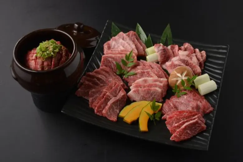 อิโต-คาโจ ร้านยากินิขุปิ้งย่างสไตล์ญี่ปุ่...