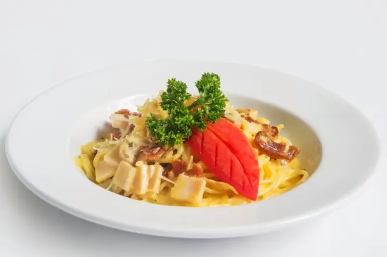 โรงแรมแอมบาสซาเดอร์ กรุงเทพฯ ขอเชิญท่านสั...