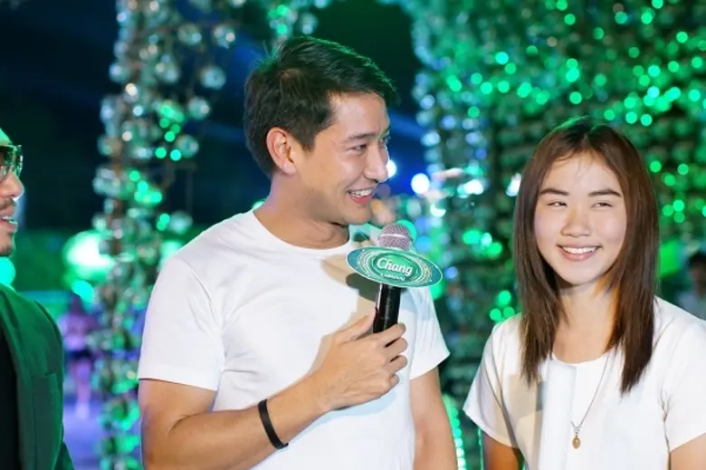 แท็ค ภรัณยู ปะทะ ป้อง ณวัฒน์ หนุ่มโสดสดๆ สองสไตล์ เตรียมโชว์ล่ำ ตามหาสาวในฝันมาดามหัวใจ ในงาน ช้างคาร์นิวัล นีออนเดอะ ไนท์ ปาร์ตี้เรืองแสงรูปแบบใหม่ ในวันที่ 13-14 พฤษภาคม 2559 ที่ ShowDC OASIS arena พระราม9