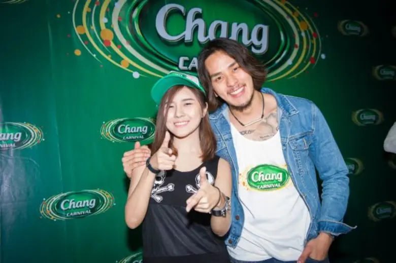 ดีเจฟ้าใส หัวใจสะออนซะแล้ว ด็อดแอบมาสังเกตการณ์กันอย่างเร่งด่วน เจอกันวันที่ 13-14 พฤษภาคม 2559 ที่ ShowDC OASIS arena พระราม9 ช้างคาร์นิวัล นีออนเดอะไนท์