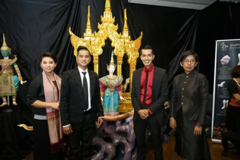 การแสดงหุ่นละครเล็กโจหลุยส์ "เรื่อง ครุฑานุภาพ" นระบบ HoLogram Light & Sound