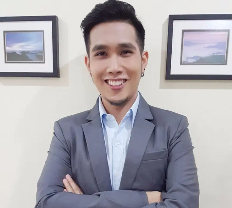 นายณัฐพฤทธ์ ตีระพิพัฒนะกุล กรรมการผู้จัดก...