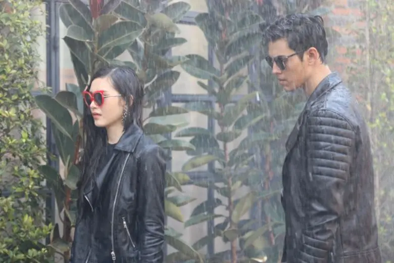 ความร้อนระอุทรูฯ ส่ง คู่จิ้นน้องใหม่ "มาริว-เบนซ์" ดับร้อน!! ในเพลงไม่ใช่เพราะใคร