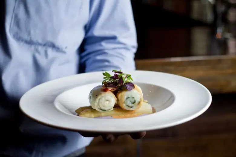 ตลอดเดือนพฤษภาคม 2559 นี้ ทุกวันเวลา 18.0...