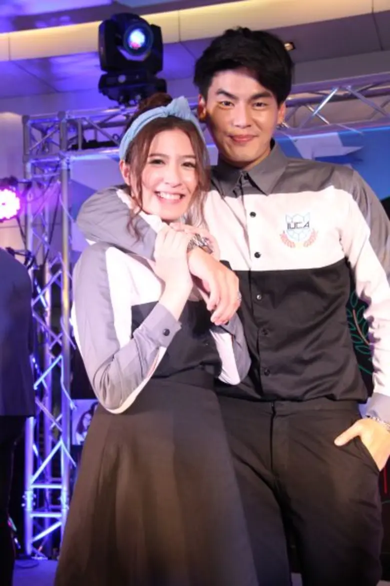 ก่อนจะฟินจิกหมอนกับตอนแรก "สิบทิศ" จากอภิ...