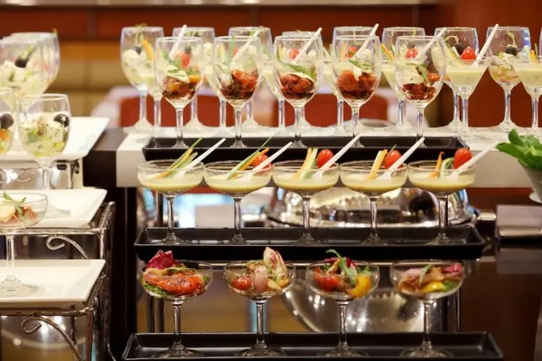 บุฟเฟ่ต์นานาชาติ 25 บาท ฉลองก้าวสู่ปี่ที่ 25 โรงแรมเดอะ ทวิน ทาวเวอร์