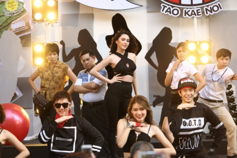 กระแส "ใหม่ ดาวิกา โฮร์เน่" ดีกรีความฮอตข...