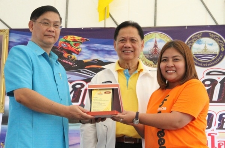 คุณพัชยา วิเชียรพงษ์ เจ้าหน้าที่ฝ่ายชุมชน...