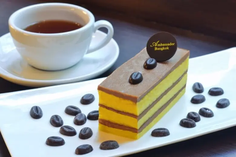 “เค้ก” แสนอร่อย ที่เอสเพรสโซ่ โรงแรมแอมบาสซาเดอร์ กรุงเทพฯ