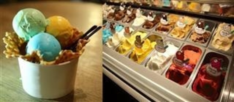 ถ้าพูดถึงของหวานจานเด่นดับร้อน ร้านแฮปปี้...