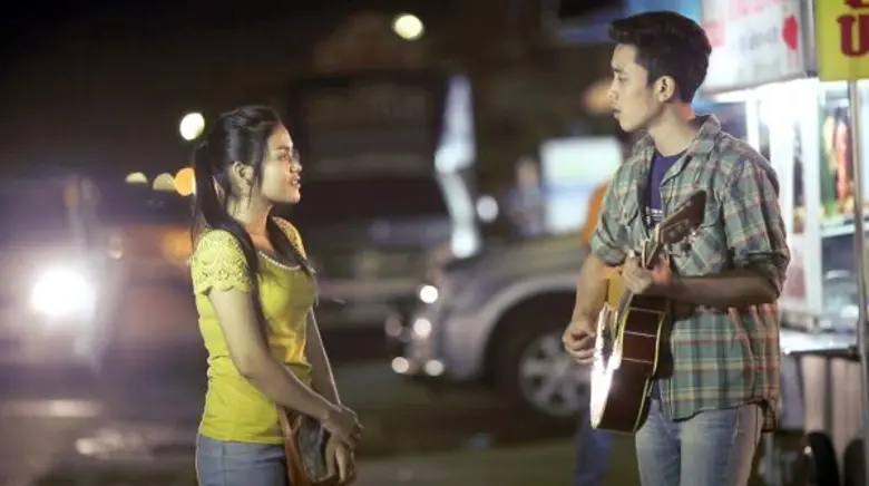 จากเน็ตไอดอลเถียงนา สู่นักร้องลูกทุ่ง 100 ล้านวิว  “เบิ้ล ปทุมราช อาร์สยาม”