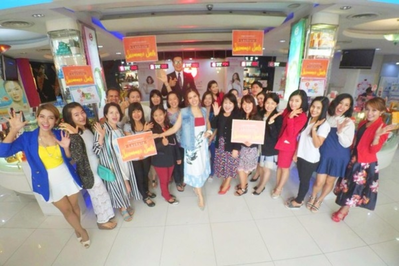 บริษัท ลาชูเล่ คอสเมติคส์ (ประเทศไทย) จำก...