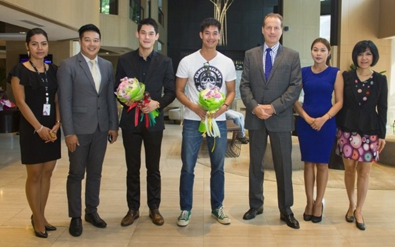 มร.โบโด คลินเก้นแบร์ก ผู้จัดการทั่วไป โรง...