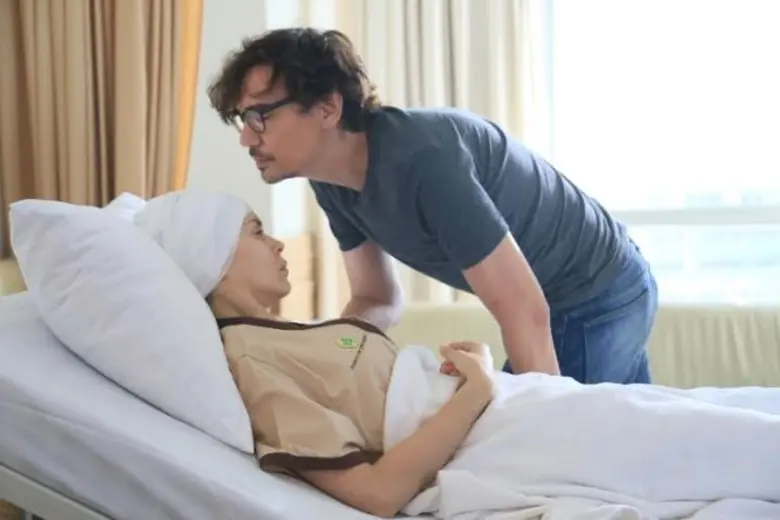 ใครจะรู้ว่ารักแท้จะมีอยู่จริงในโลก ไม่ว่า...