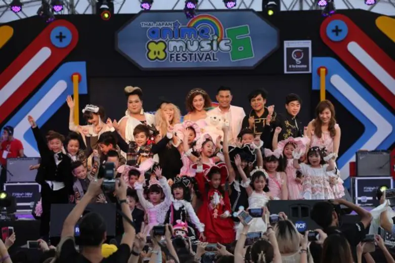 แม้แสงแดดจะร้อนระอุ อุณหภูมิจะสูงปรี๊ดขนา...