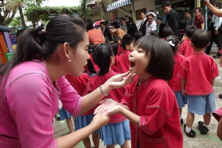 สคร.10 อุบลฯ ห่วงเปิดเทอม โรคมือเท้าปาก ระบาด