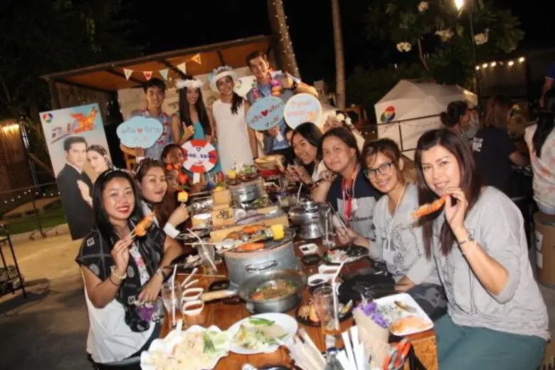 “มิกค์-เซฟ” พาแฟนๆ ชิดจอรอฟิน ดูละคร “ทะเลไฟ” ตอนแรก