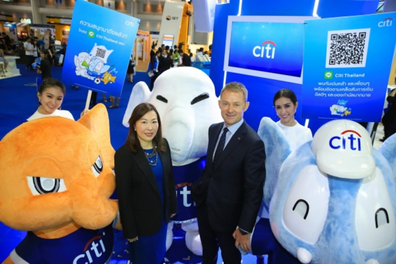 มร. ดาเรน บัคลีย์ กรรมการผู้จัดการใหญ่ ธน...