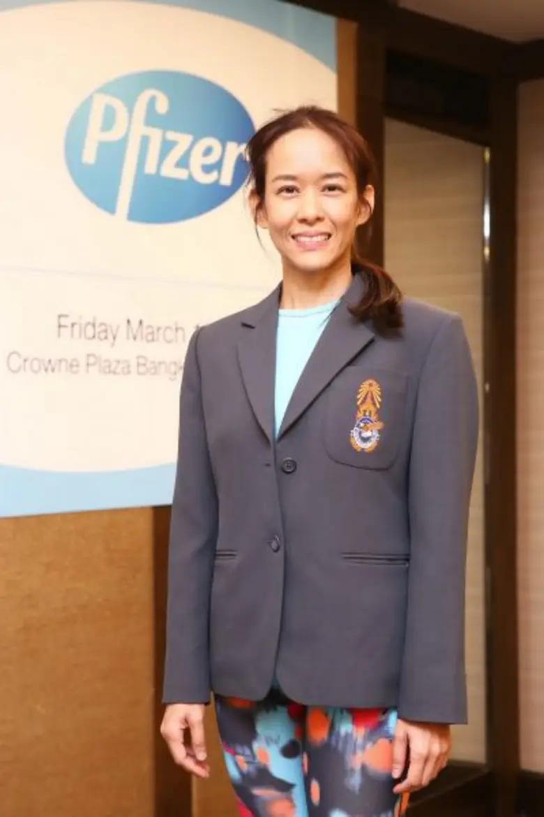 "โรคออฟฟิศซินโดรม (OfficeSyndrome) เป็นกล...