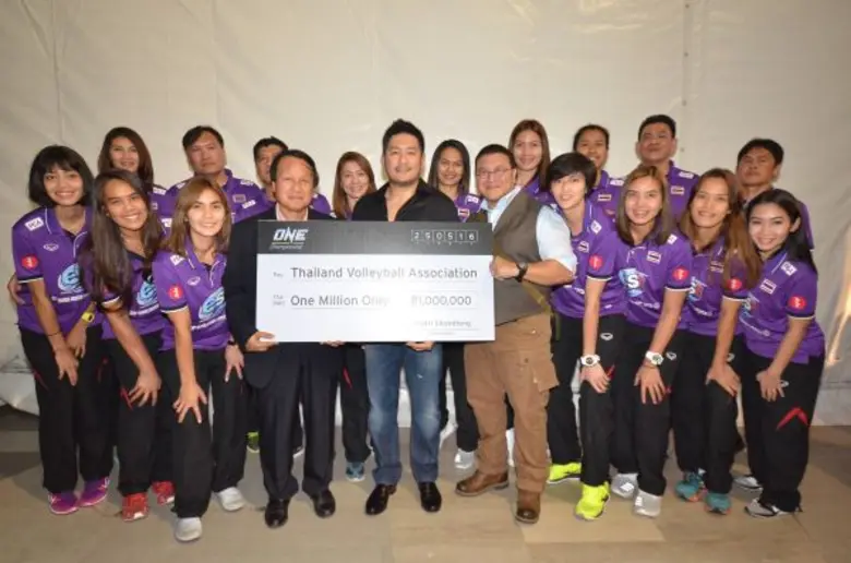 ONE Championship จัดงาน Official Face Off จับนักสู้ MMA 9 คู่ ปะทะหน้ากันครั้งแรก แสดงความพร้อมก่อนขึ้นเวทีจริงพร้อมมอบเงิน 1 ล้านบาท ให้กำลังใจนักกีฬาวอลเลย์บอลหญิงทีมชาติไทย