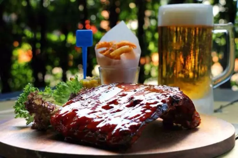 โรงแรมโนโวเทล กรุงเทพ เพลินจิต สุขุมวิท น...