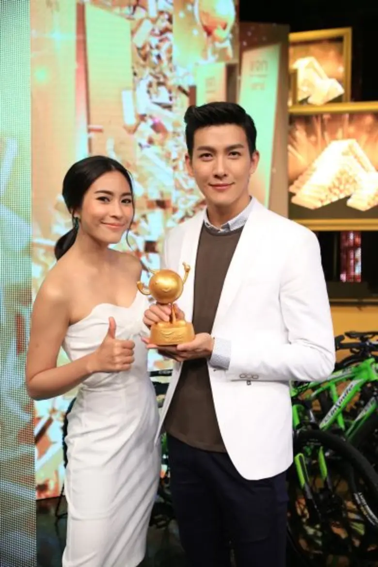 ที่ล่าสุด มอบโชค 2 ชั้น พร้อมขนทัพรางวัลม...