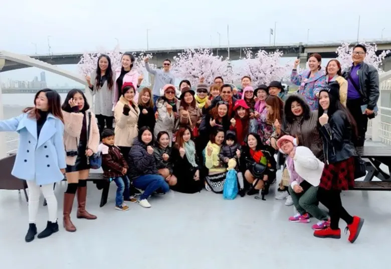 Nano Stem Coll 4G ฉลองยอดขายทะลุ 5,000 กล่อง ภายใน 2 เดือน พาสมาชิกบินไปอวดหน้าใสถึงเกาหลี