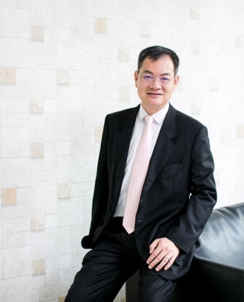 ช่วงนี้ ปริญญา เธียรวร CEO ใหญ่แห่ง บริษั...