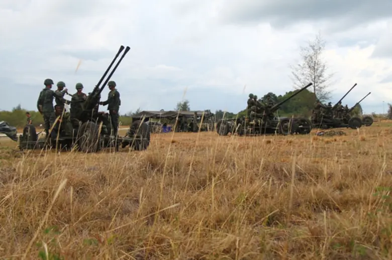 “ท่าเรือประจวบ” สนับสนุนหน่วย สอ.รฝ ฝึกภาคสนาม ประจำปี 2559