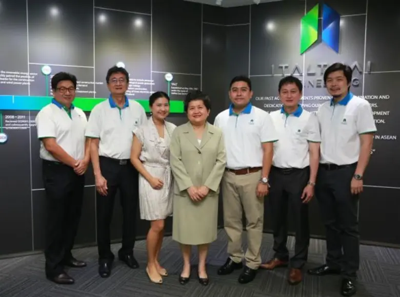 นายยุทธชัย จรณะจิตต์ Group CEO กลุ่มบริษั...