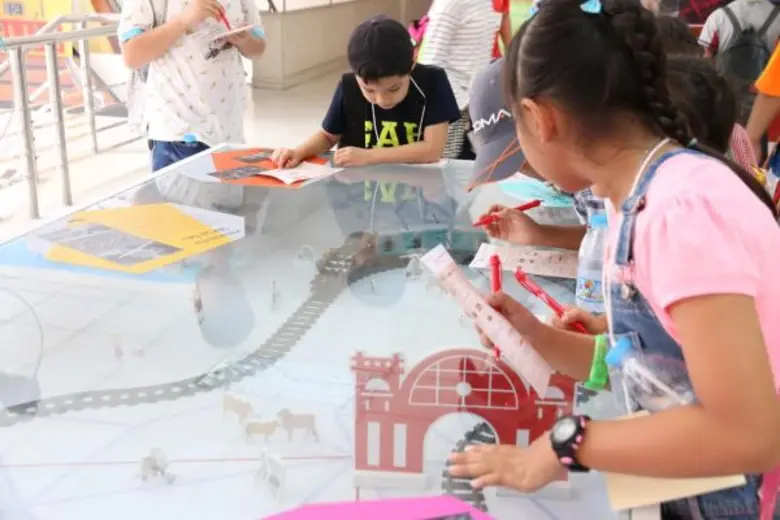 ไปรษณีย์ไทย เปิด “แสตมป์นิทรรศน์ 100 ปี สถานีรถไฟกรุงเทพ” ชวนสนุกฉุกฉัก...หัวลำโพง ต้อนรับเปิดเทอม