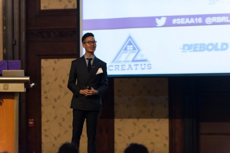 คุณไตรนุภาพ จิระไตรธาร รองประธานกรรมการ ไ...