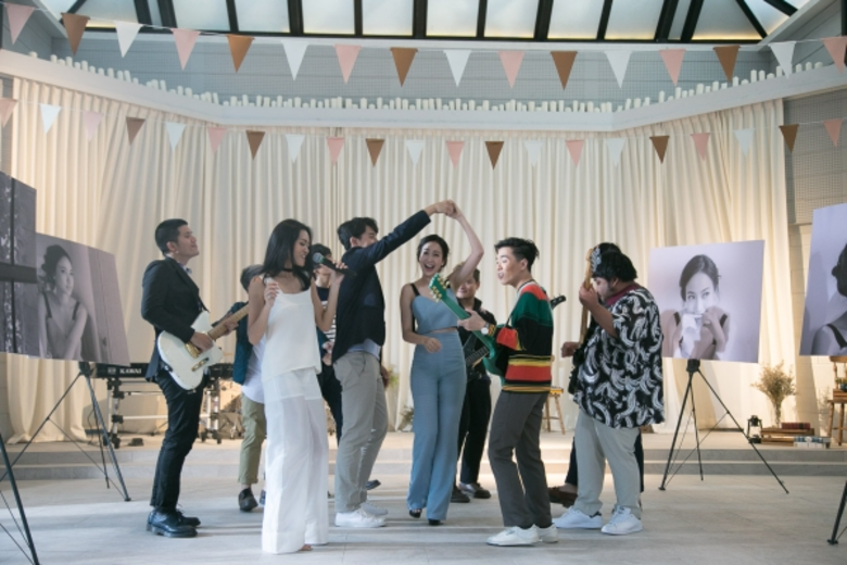 “อาจจะเป็นเธอ” ซิงเกิ้ลใหม่วง KLEAR feat. Polycat  “แต้ว - นาย” จับคู่หวานนน โรแมนติกล้นจอในมิวสิกวิดิโอ