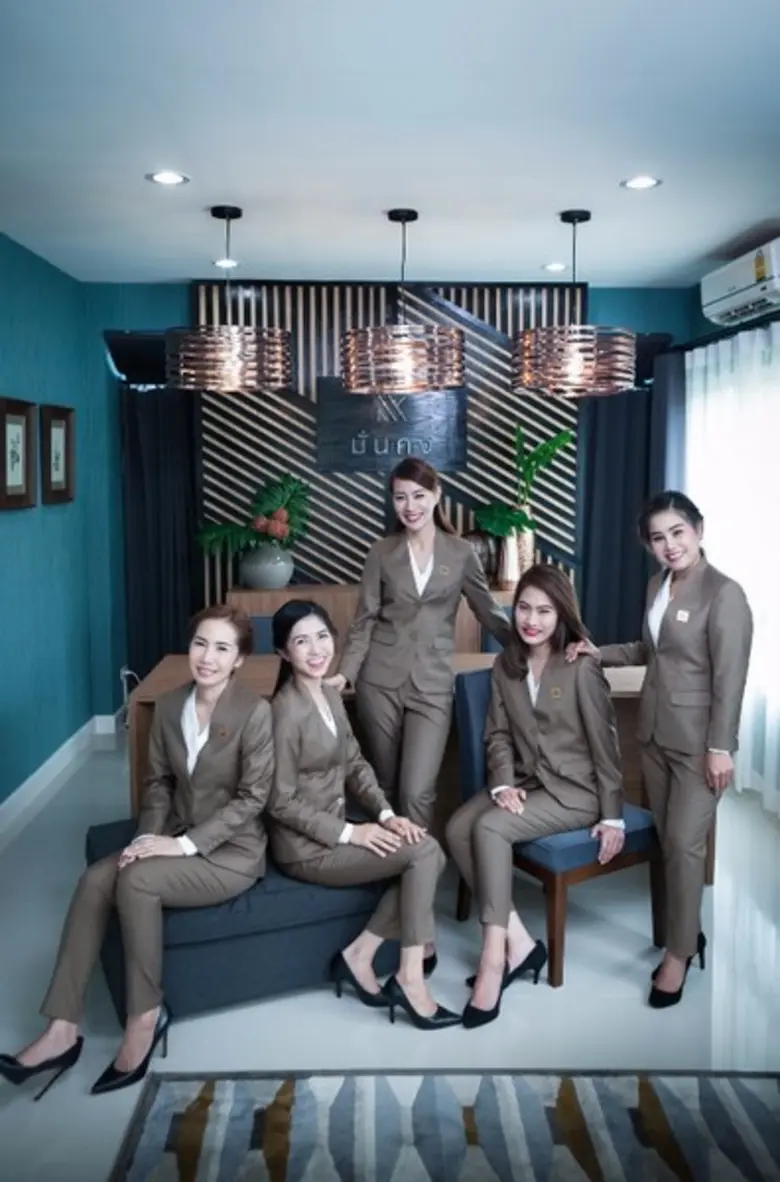 บริษัท มั่นคงเคหะการ จำกัด (มหาชน) ผู้พัฒ...