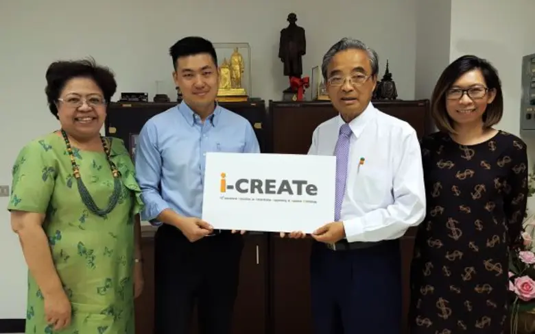 ศ.ดร.ไพรัช ธัชยพงษ์ (ที่ 2 จากขวา) ที่ปรึ...