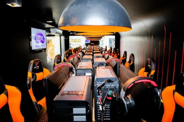 หลังจากที่ บริษัท เจ.ไอ.บี.คอมพิวเตอร์ กร...