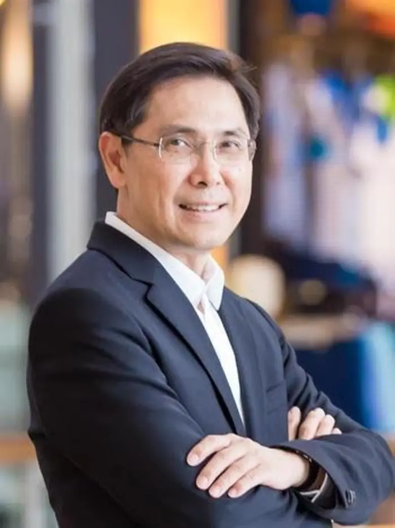 คุณปรีชา เอกคุณากูล ประธานเจ้าหน้าที่บริห...