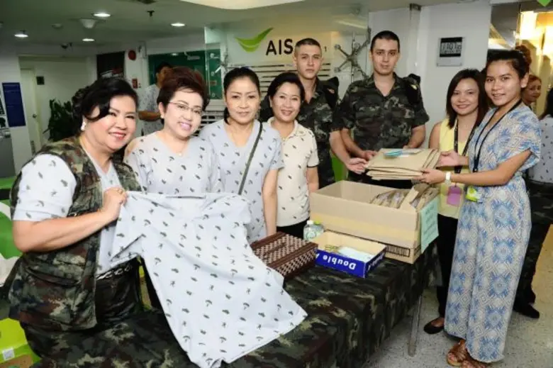 “พลทหารชาโน-พลทหารกวิน” ชวนชาวเอไอเอสซื้อเสื้อยืด ส่งกำลังใจให้ทหารตามแนวชายแดน!