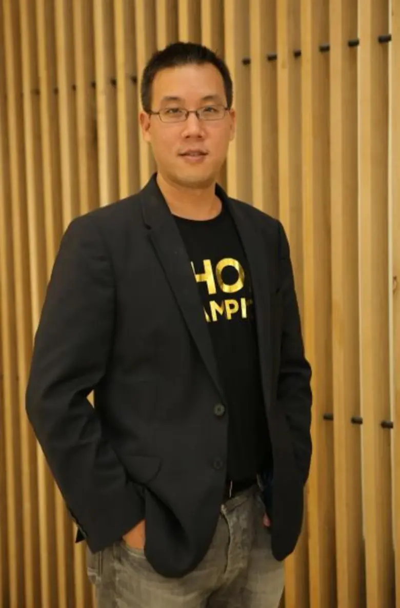 อยากให้สาวๆ ช้อปจุใจทุกที่ทุกเวลา บอสหนุ่...