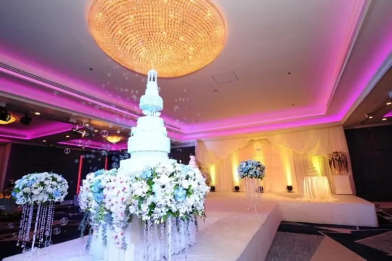 โรงแรมวินเซอร์ สวีทส์ สุขุมวิท ซอย 20 จัด...