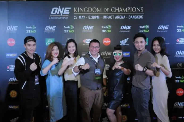 เจ้าพ่อตำนานค่ายเพลงรักเมืองไทย สุกี้-กมล...