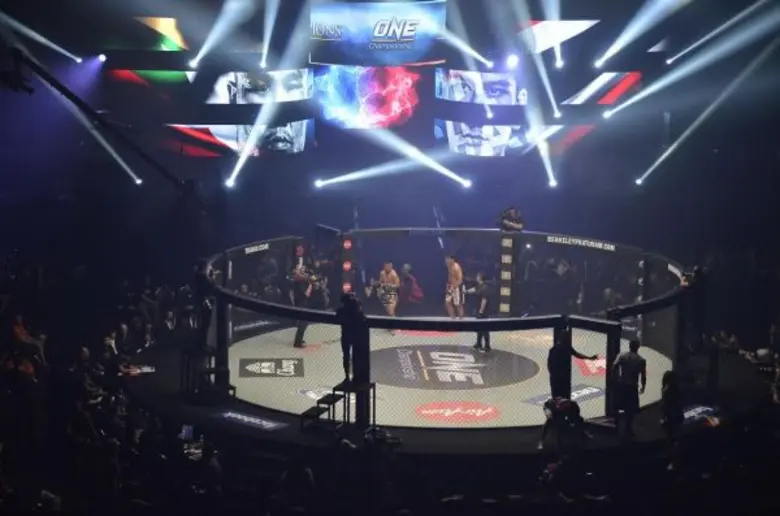 “ตูน บอดี้สแลม” จับมือ “บิ๊กแอส” ชวนแฟนเพลง กระโดด โยกหัว ปลุกพลังชาวร็อคส่งใจเชียร์นักกีฬาไทย ในการแข่งขัน “วัน แชมเปี้ยนชิพ”