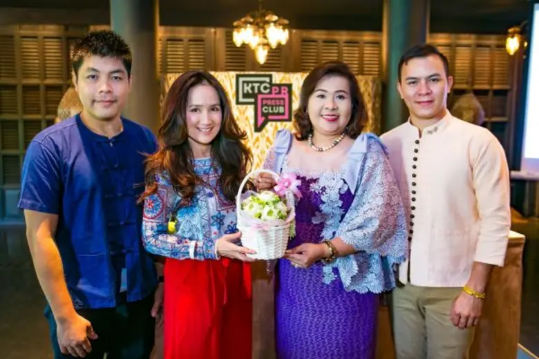 นางกัณฑรัตน์ เจิมจิตรผ่อง ผู้ช่วยประธานเจ...