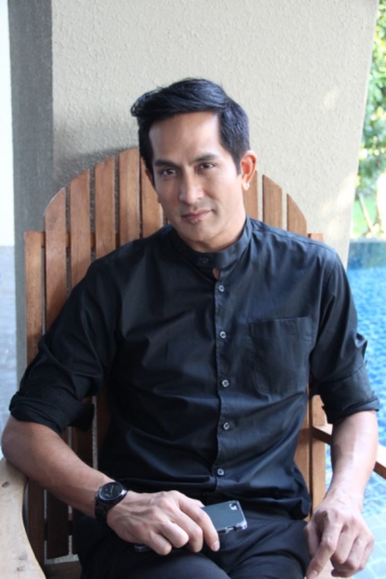 ห่างหายจากการเล่นละครบู๊แอ็กชั่นไปนานสำหร...