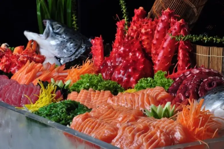 TREAT YOURSELF TO THREE DELECTABLE DINNER BUFFETS AT ALBRICIAS RESTAURANT