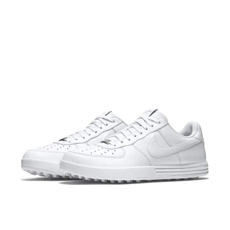 รองเท้ากอล์ฟ Nike Lunar Force 1 G จากรุ่นที่นิยมตลอดการ เป็นรองเท้ากอล์ฟครั้งแรก