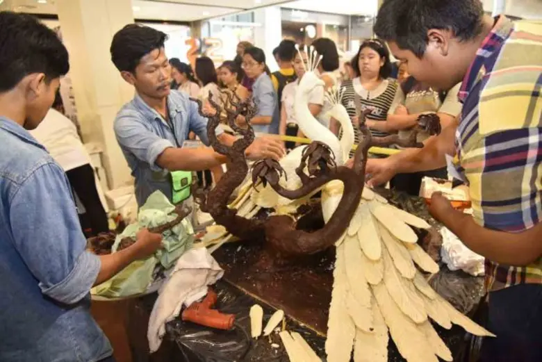 ทริปเปิล ไอ เปิดเวทีแข่งขันสุดอลัง เฟ้นหาเชฟนักปั้นหน้าใหม่ คว้าแชมป์แกะสลักช็อกโกแลต ครั้งแรกของประเทศไทย