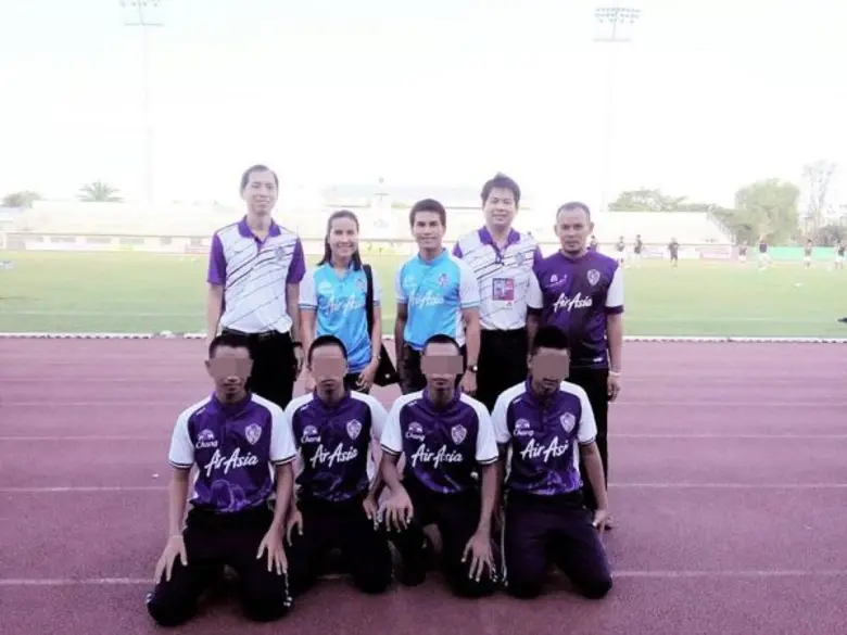 ประธาน และเลขานุการสโมสรตรัง เอฟ ซี พร้อม...